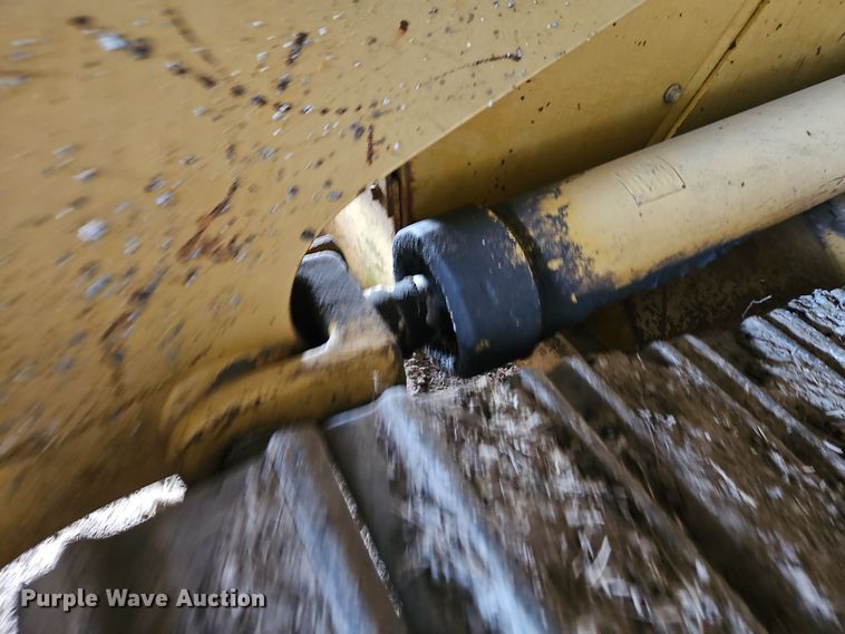 image for item EI8723 1989 Caterpillar 953 track loader