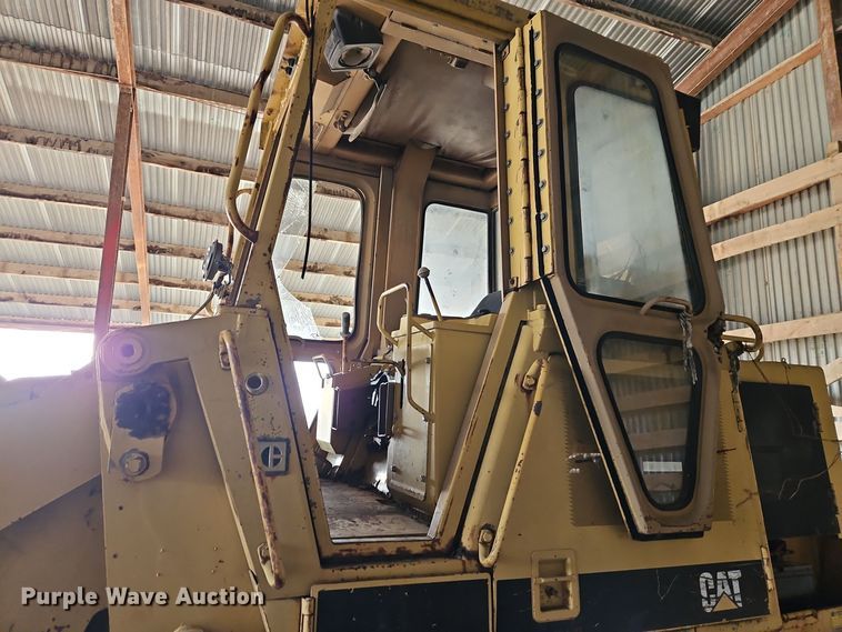 image for item EI8723 1989 Caterpillar 953 track loader