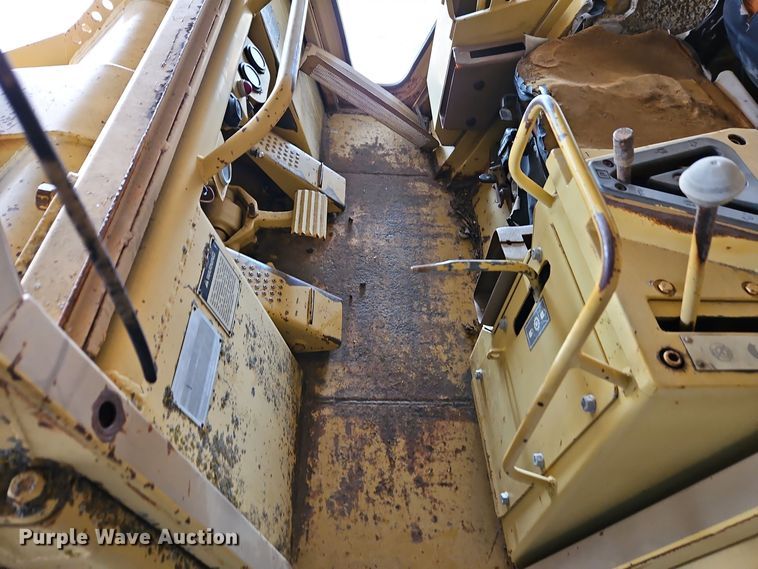 image for item EI8723 1989 Caterpillar 953 track loader