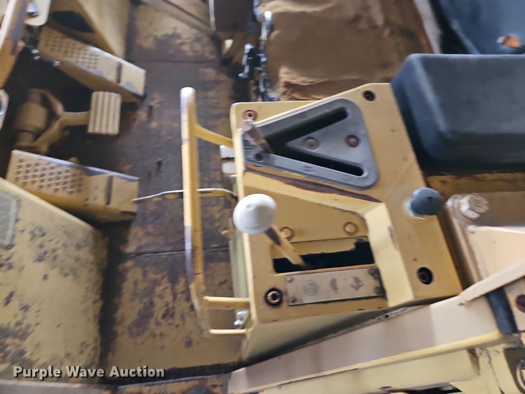 image for item EI8723 1989 Caterpillar 953 track loader