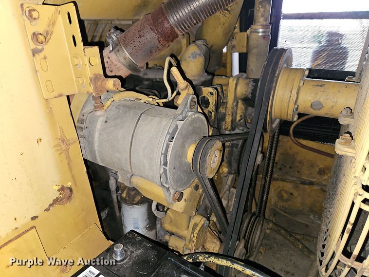 image for item EI8723 1989 Caterpillar 953 track loader