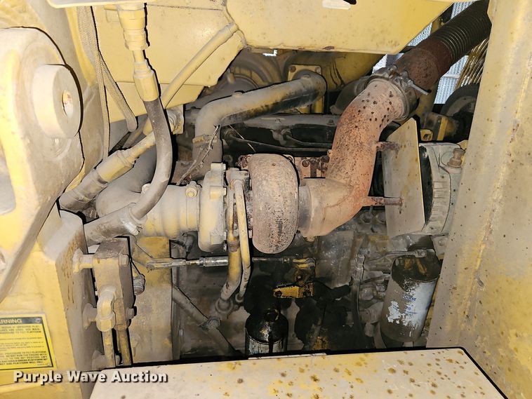 image for item EI8723 1989 Caterpillar 953 track loader