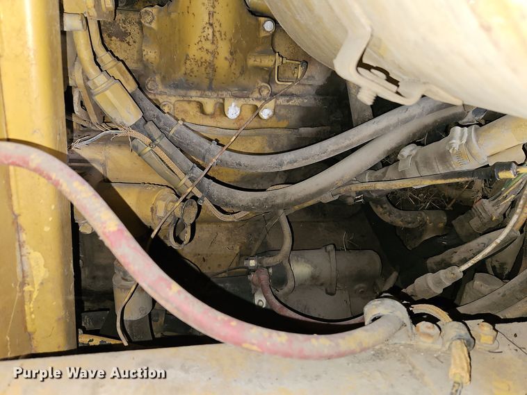 image for item EI8723 1989 Caterpillar 953 track loader