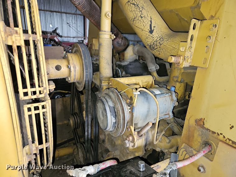 image for item EI8723 1989 Caterpillar 953 track loader