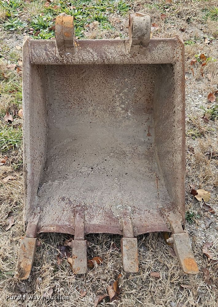 image for item EI8726 Backhoe bucket