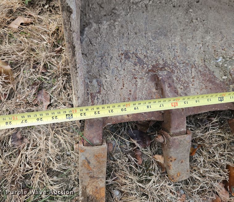 image for item EI8726 Backhoe bucket