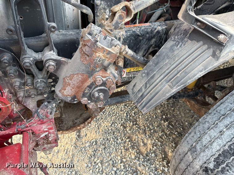 image for item EJ3228 2009 Volvo VN water truck