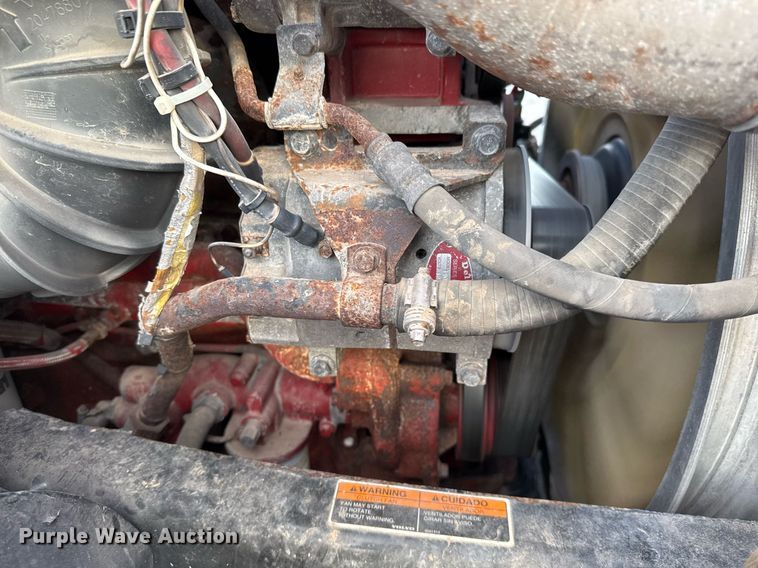 image for item EJ3228 2009 Volvo VN water truck