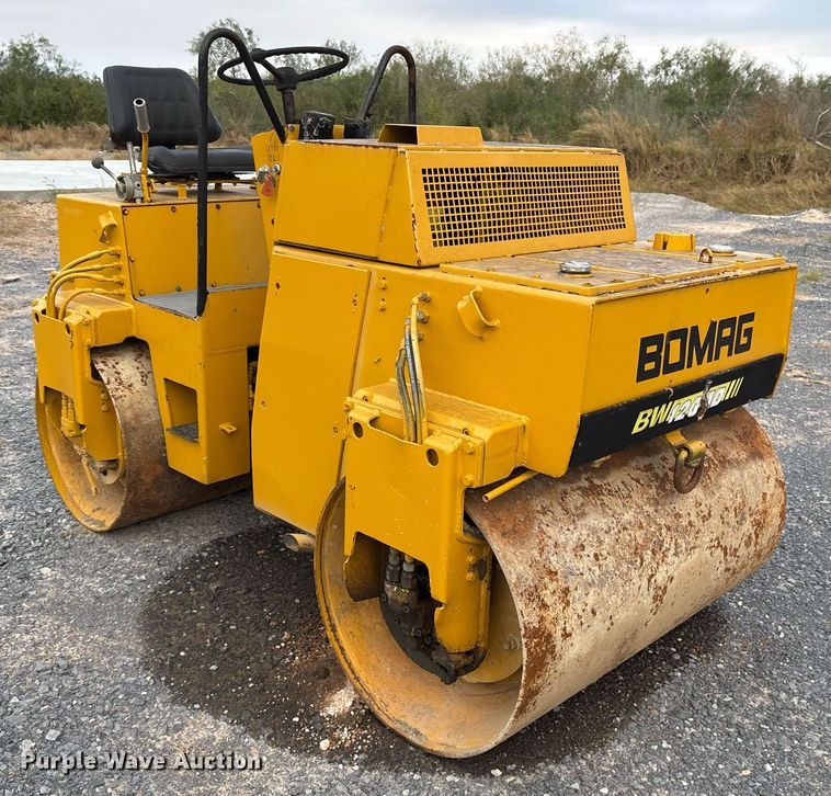 image for item EJ3267 Bomag BW120AD double drum vibratory roller