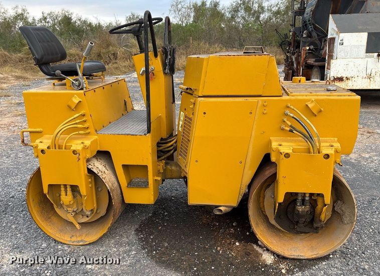 image for item EJ3267 Bomag BW120AD double drum vibratory roller