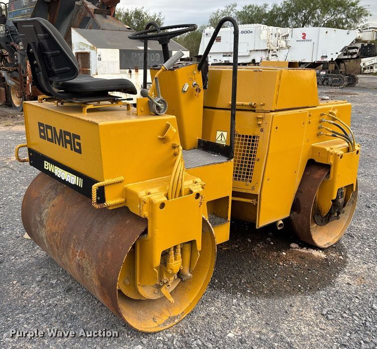 image for item EJ3267 Bomag BW120AD double drum vibratory roller