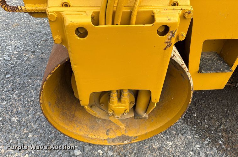 image for item EJ3267 Bomag BW120AD double drum vibratory roller