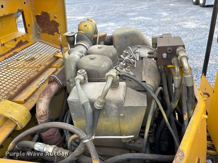 image for item EJ3267 Bomag BW120AD double drum vibratory roller