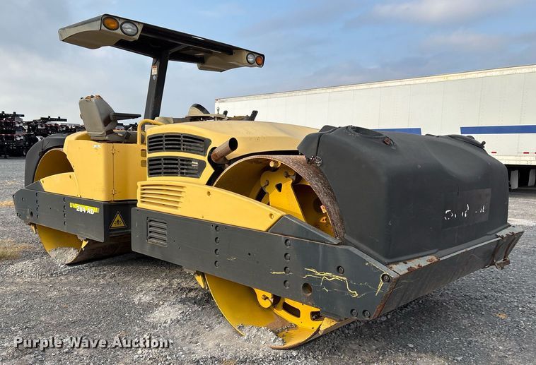 image for item EJ3268 Bomag BW284AD double drum vibratory roller