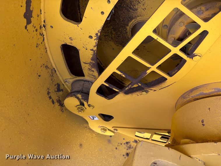 image for item EJ3268 Bomag BW284AD double drum vibratory roller