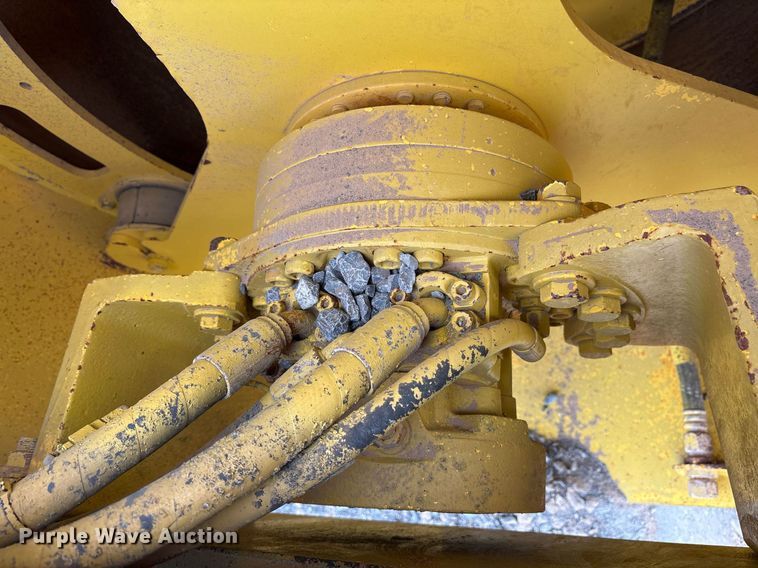 image for item EJ3268 Bomag BW284AD double drum vibratory roller