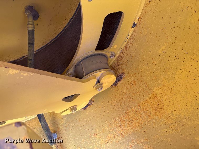 image for item EJ3268 Bomag BW284AD double drum vibratory roller