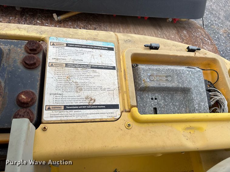 image for item EJ3268 Bomag BW284AD double drum vibratory roller