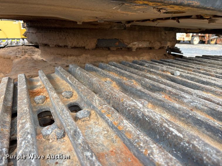 image for item EJ3269 Kobelco MD320BLC excavator