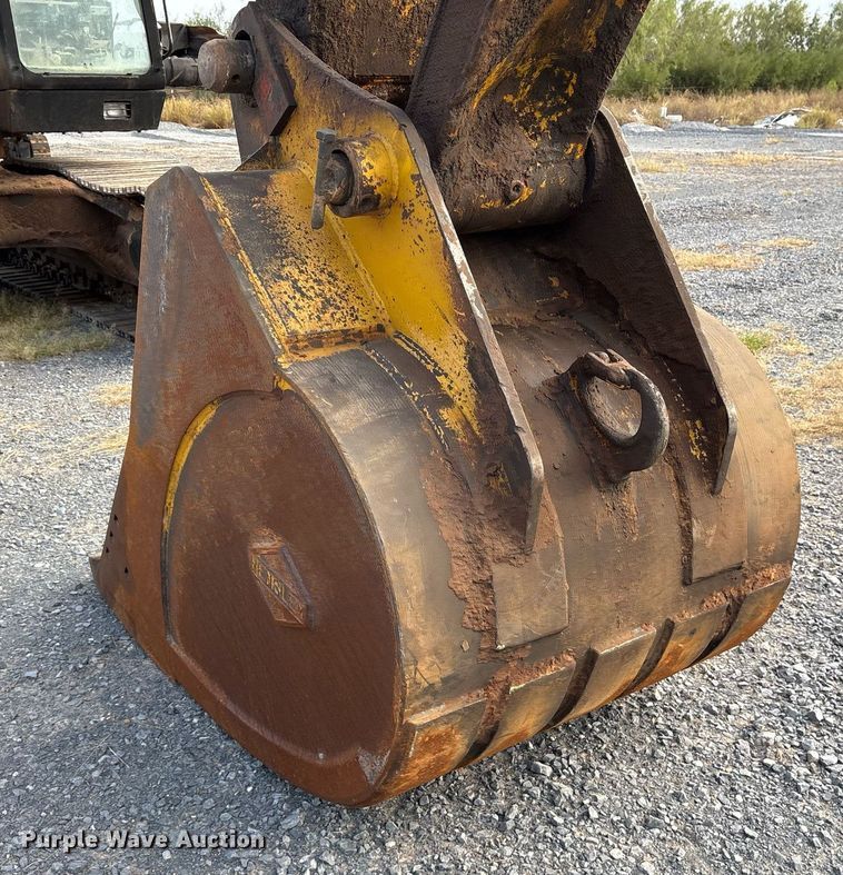 image for item EJ3269 Kobelco MD320BLC excavator