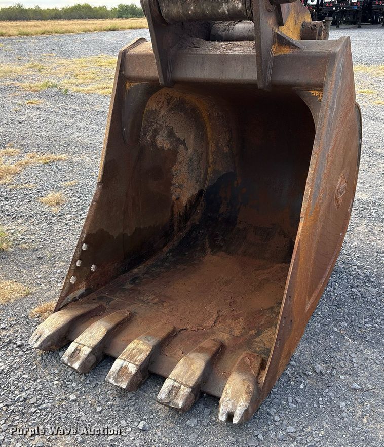 image for item EJ3269 Kobelco MD320BLC excavator