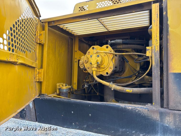 image for item EJ3269 Kobelco MD320BLC excavator