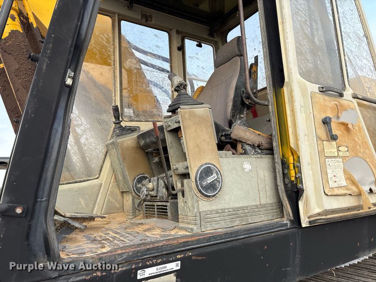 image for item EJ3269 Kobelco MD320BLC excavator