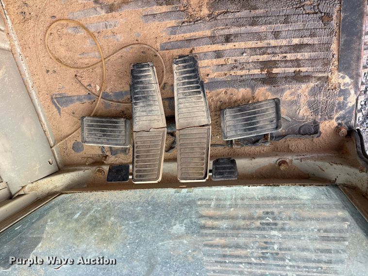 image for item EJ3269 Kobelco MD320BLC excavator