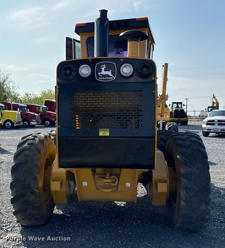 image for item EJ3271 1984 John Deere 770A motor grader