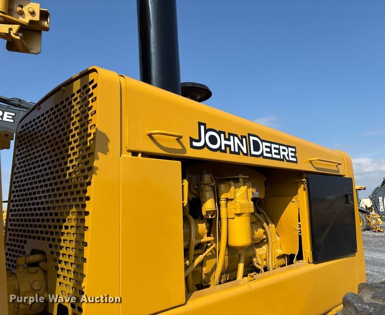 image for item EJ3271 1984 John Deere 770A motor grader