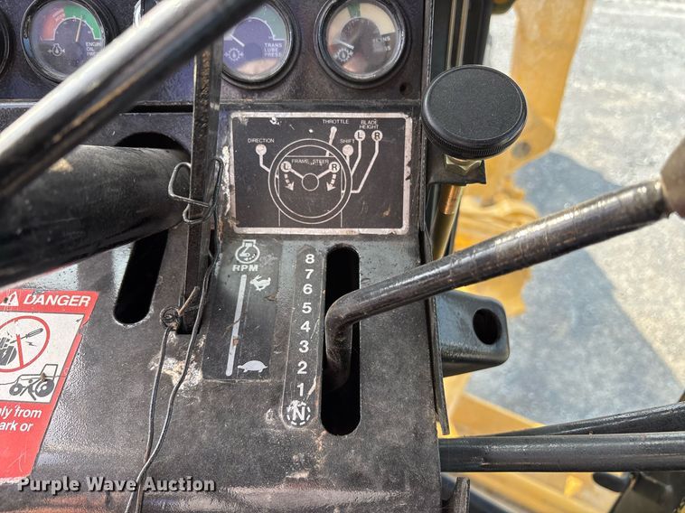 image for item EJ3271 1984 John Deere 770A motor grader