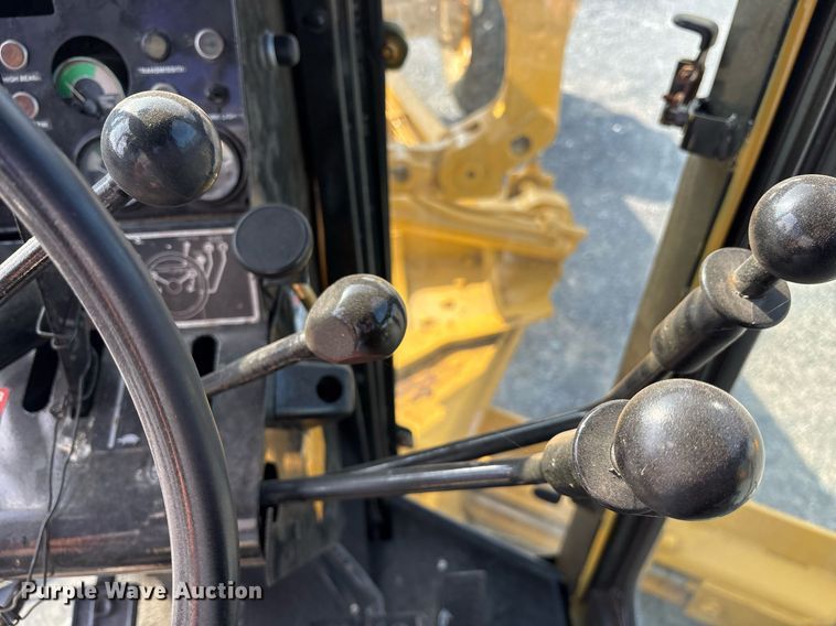 image for item EJ3271 1984 John Deere 770A motor grader