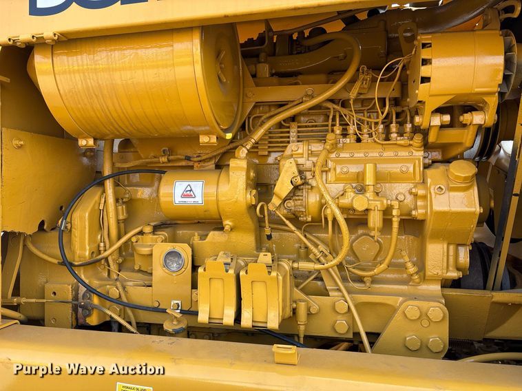 image for item EJ3271 1984 John Deere 770A motor grader