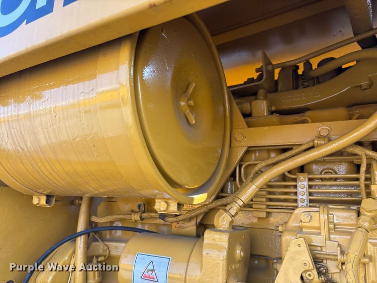 image for item EJ3271 1984 John Deere 770A motor grader