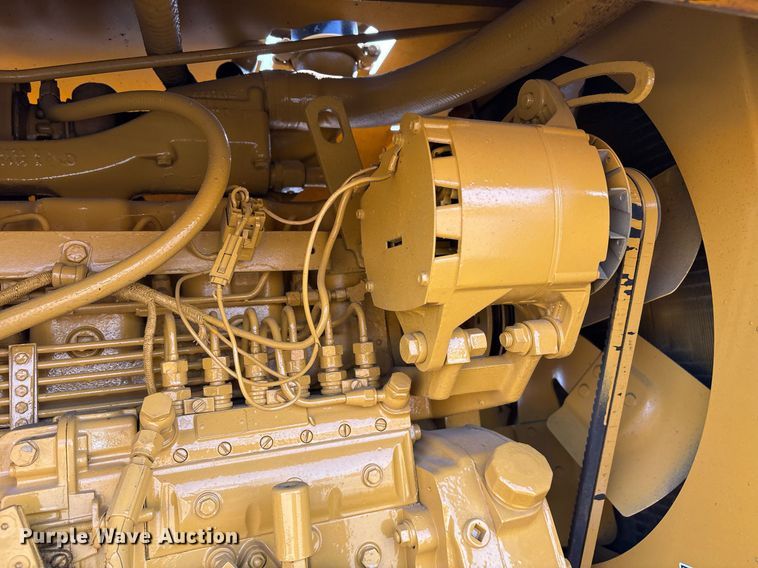 image for item EJ3271 1984 John Deere 770A motor grader