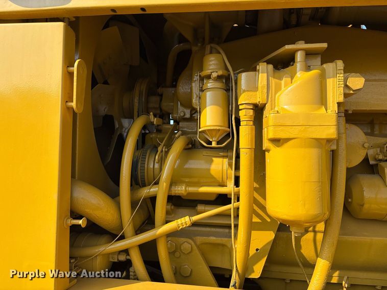 image for item EJ3271 1984 John Deere 770A motor grader