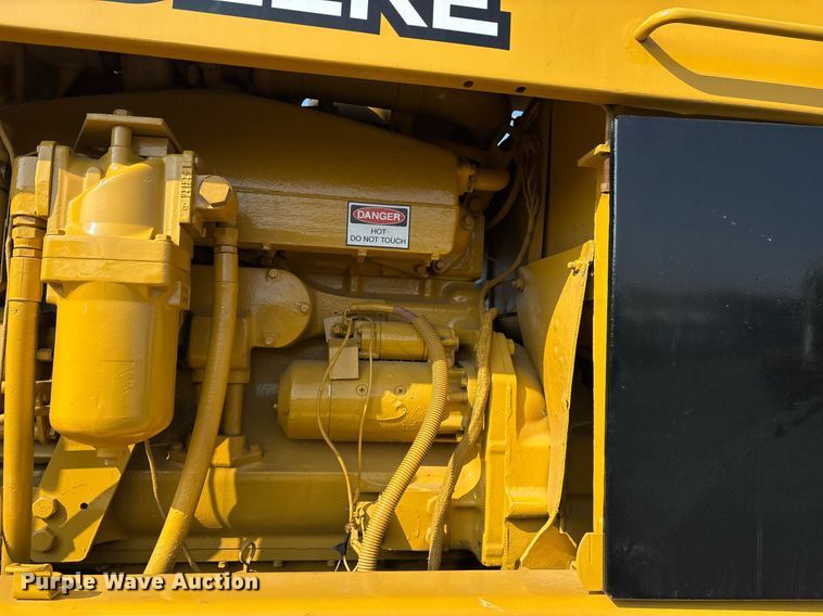 image for item EJ3271 1984 John Deere 770A motor grader