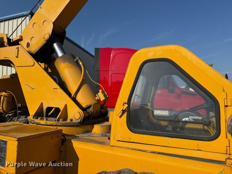 image for item EJ3280 Pettibone 16 MK crane