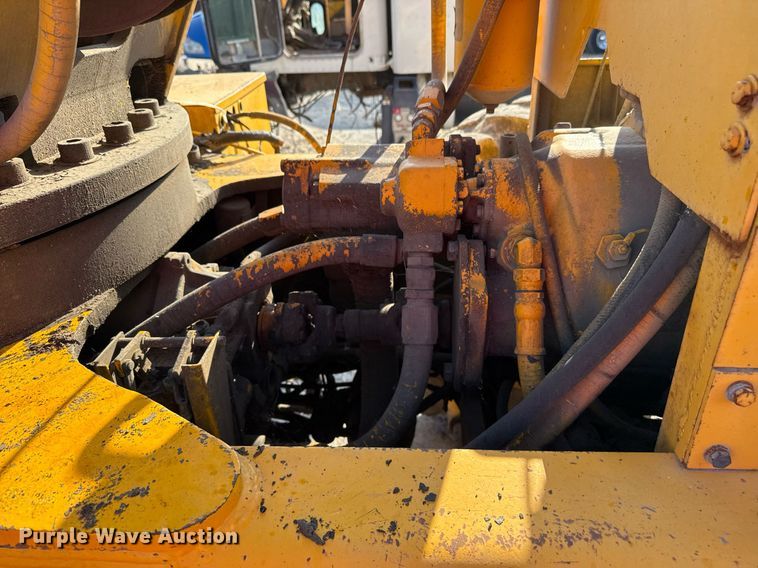 image for item EJ3280 Pettibone 16 MK crane