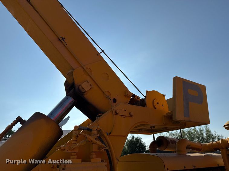 image for item EJ3280 Pettibone 16 MK crane