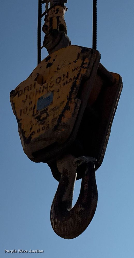 image for item EJ3280 Pettibone 16 MK crane