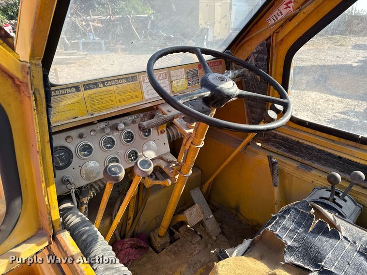 image for item EJ3280 Pettibone 16 MK crane