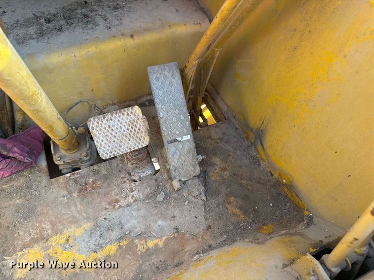 image for item EJ3280 Pettibone 16 MK crane