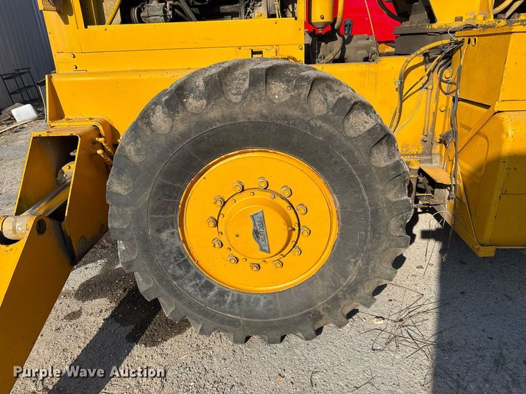 image for item EJ3280 Pettibone 16 MK crane