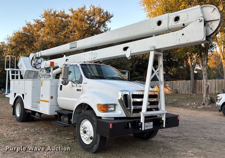 image for item EJ3309 2009 Ford F750 Super Duty bucket truck
