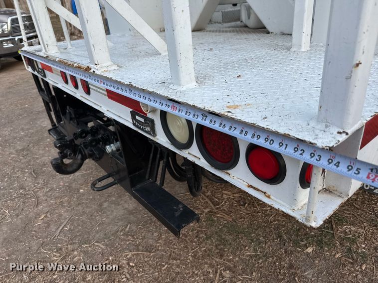 image for item EJ3309 2009 Ford F750 Super Duty bucket truck