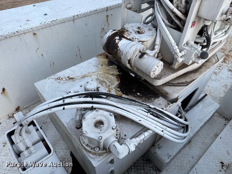 image for item EJ3309 2009 Ford F750 Super Duty bucket truck