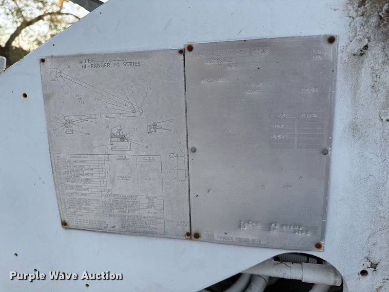 image for item EJ3309 2009 Ford F750 Super Duty bucket truck