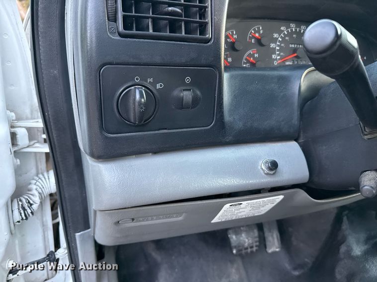 image for item EJ3309 2009 Ford F750 Super Duty bucket truck