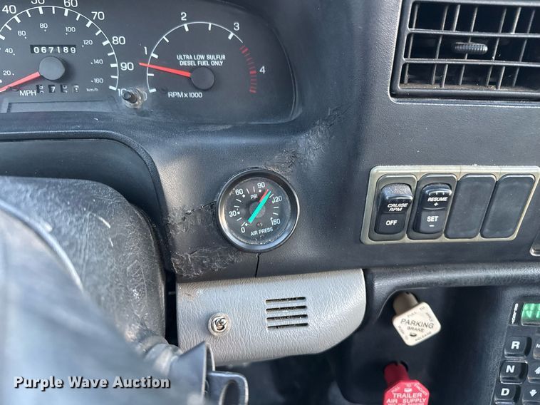 image for item EJ3309 2009 Ford F750 Super Duty bucket truck